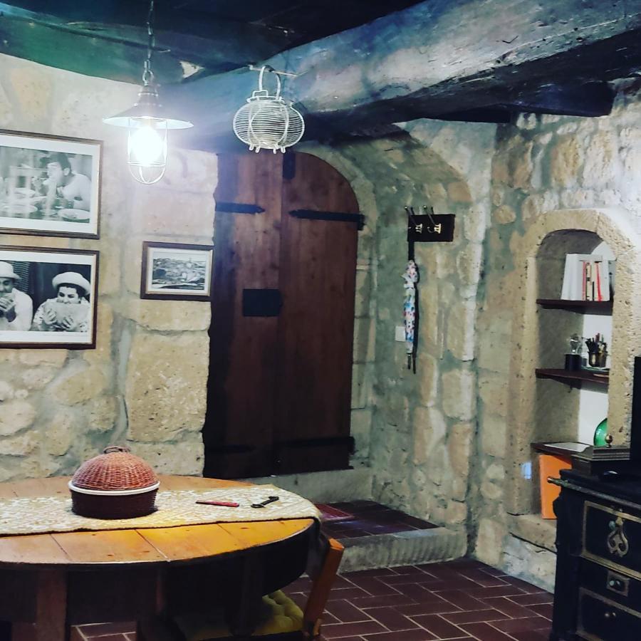 Ferienwohnung La Chascona Di Farnese Casa Di Tufo Nel Borgo Exterior foto